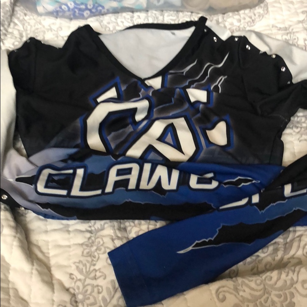 Cheer Athletics Claw 6 top